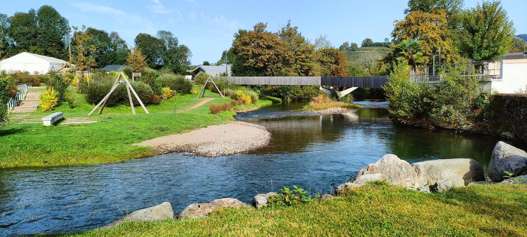 Meuble De Tourisme Au Coeur Du Village A Aramits , Haut Bearn Exteriör bild